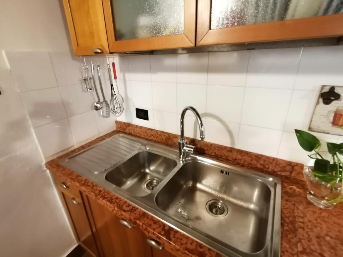 E' Zarellare 2.0 Apartment Naples Luaran gambar