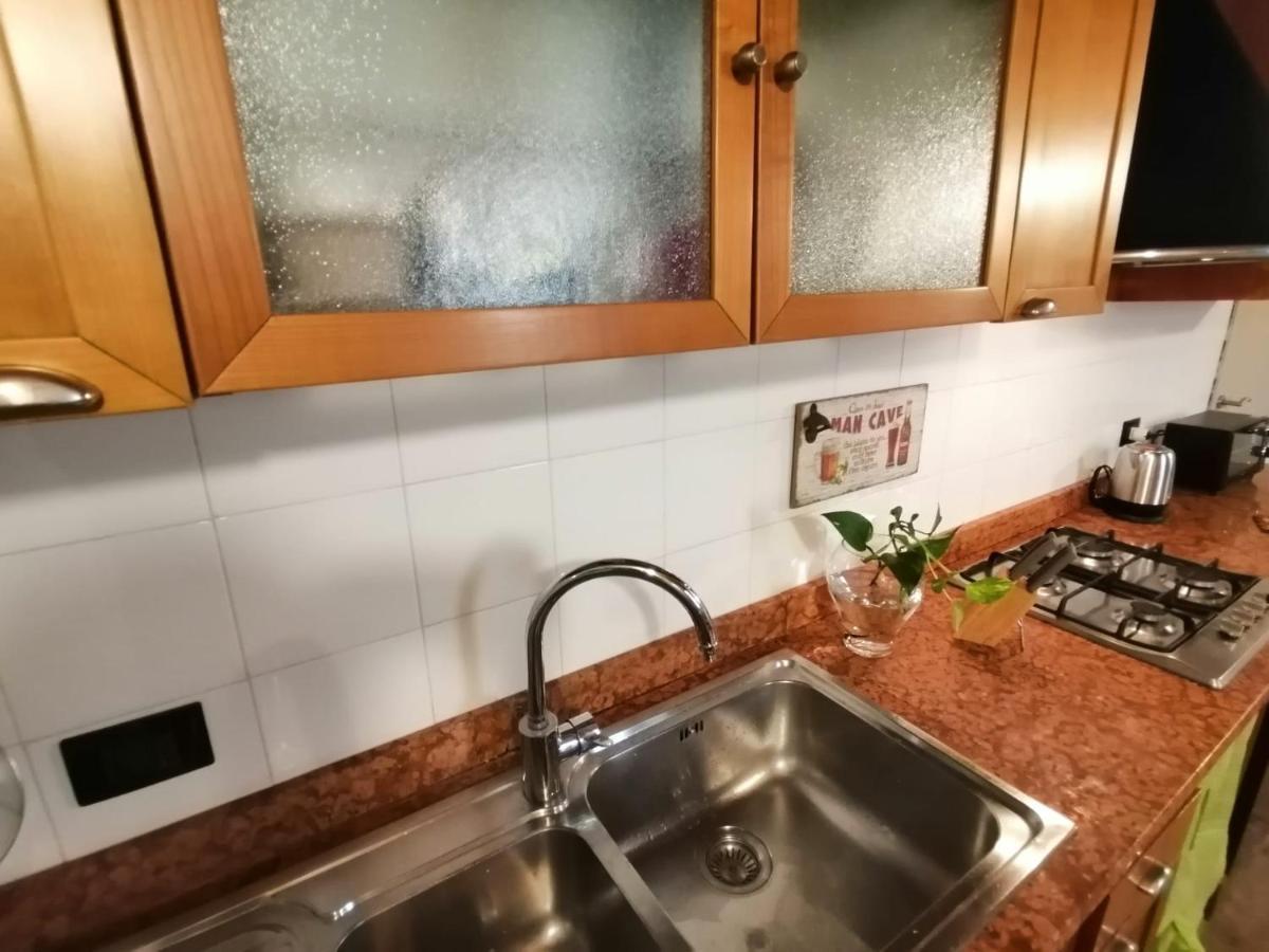E' Zarellare 2.0 Apartment Naples Luaran gambar