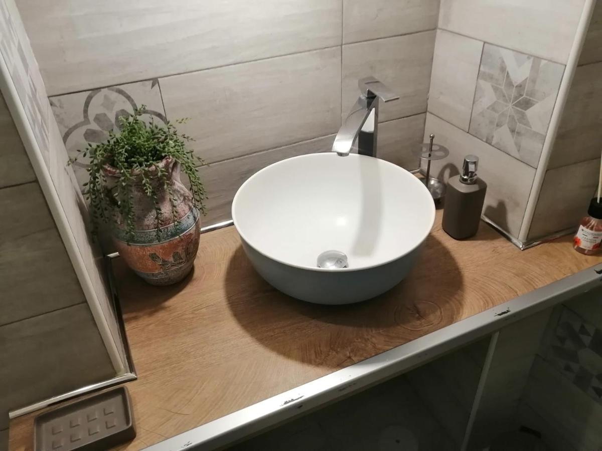 E' Zarellare 2.0 Apartment Naples Luaran gambar