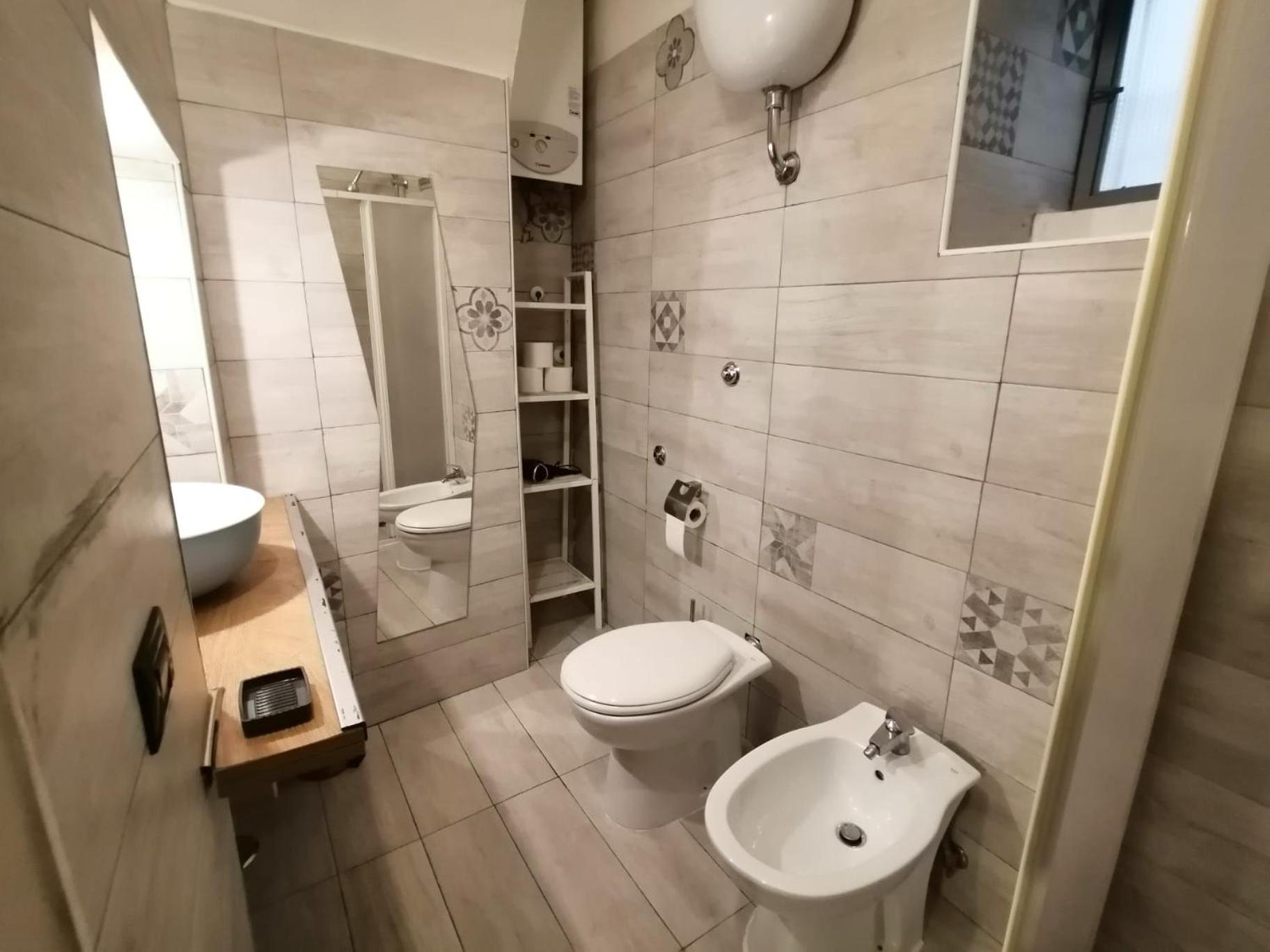 E' Zarellare 2.0 Apartment Naples Luaran gambar